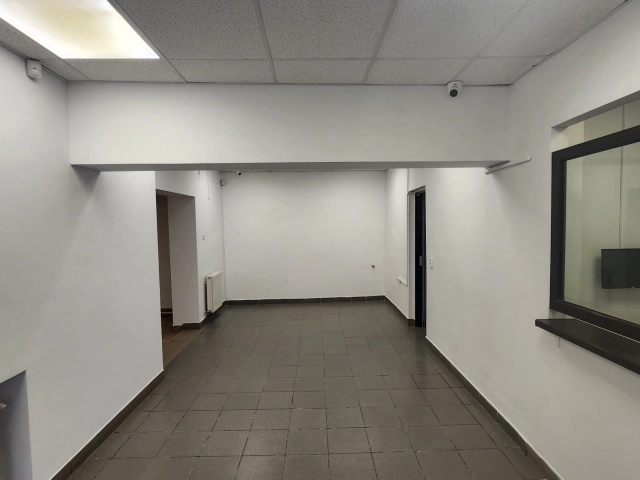 Spatiu comercial