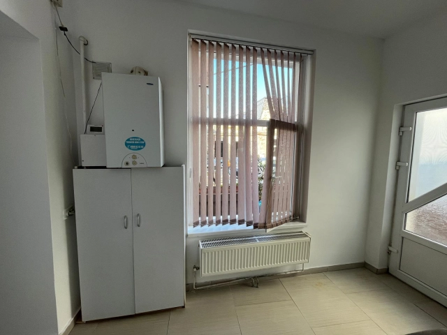 Spatiu comercial