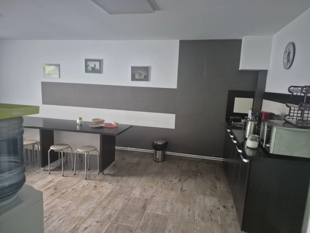 Spatiu comercial