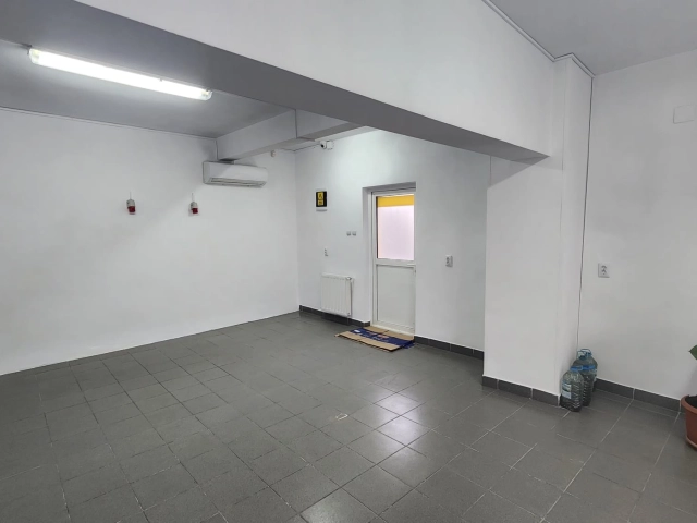 Spatiu comercial