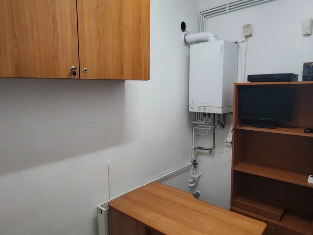 Spatiu comercial