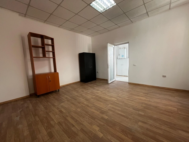 Spatiu comercial