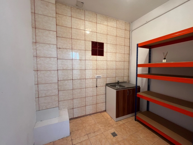Spatiu comercial