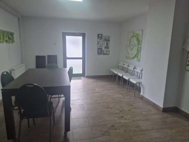 Spatiu comercial