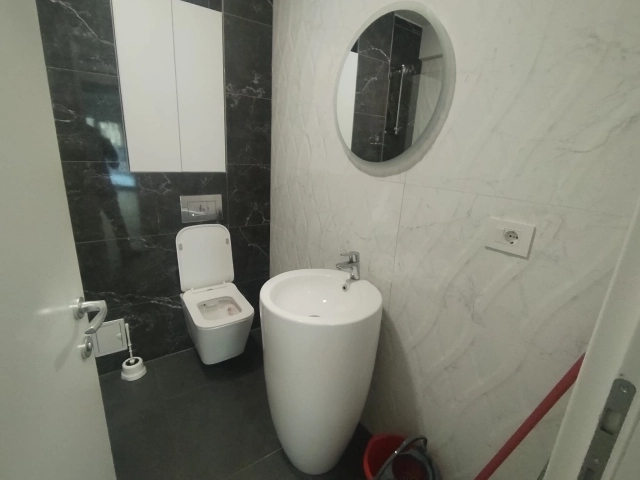 Spatiu comercial