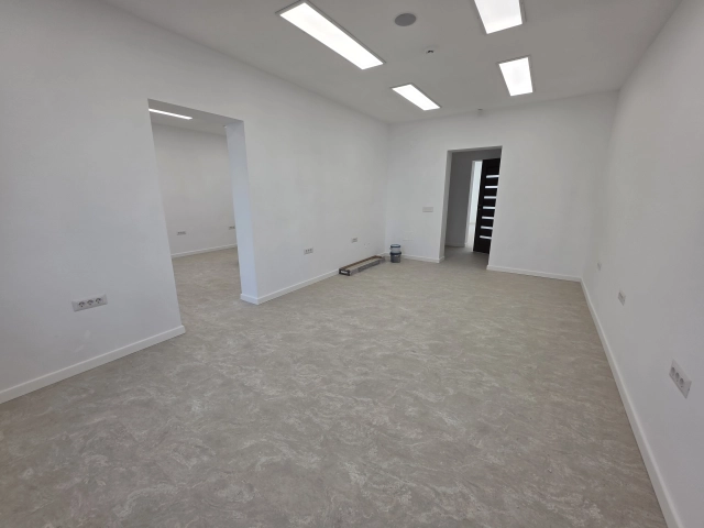 Spatiu comercial