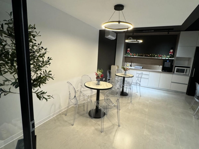 Spatiu comercial