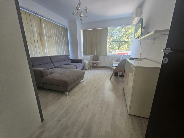 Spatiu comercial