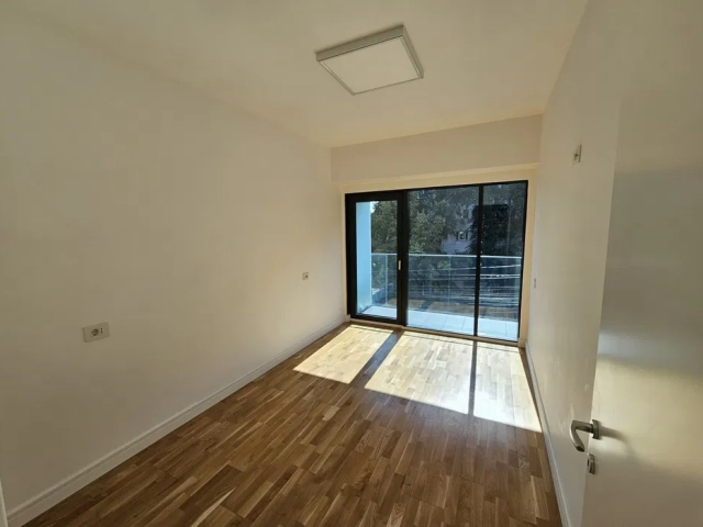 Spatiu comercial