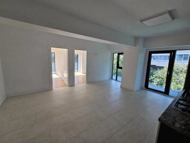 Spatiu comercial